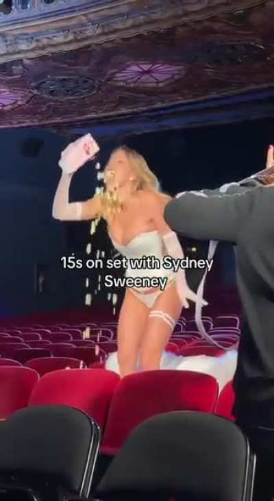 '15s on set with Sydney' - TikTok January 2026