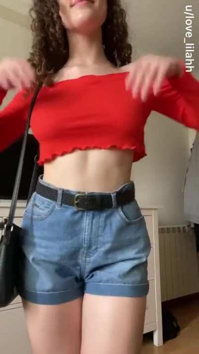 This is my favorite outfit to use when going on casual dates. What do you think?