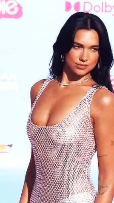 Dua Lipa is so beautiful fap doll ð¦