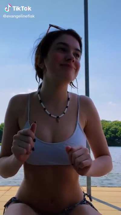 Angiefisk1 - Video #6440