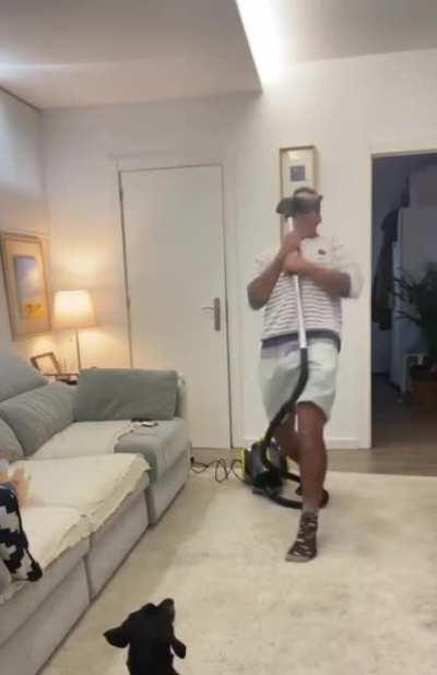 mAN KiLLED dUrinG RoBOT aPoCALYpSE, HIS CorPSE getS DeSecRaTeD by perVErt!