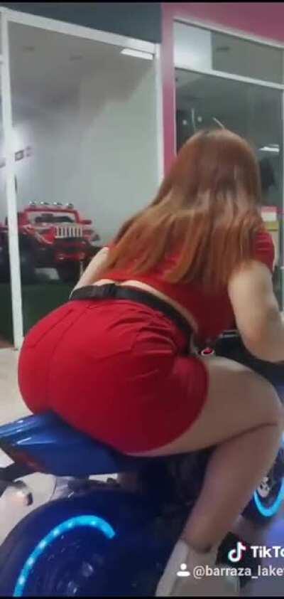 If the tiny little motorcycle had 2 seats would you ride back seat🍑