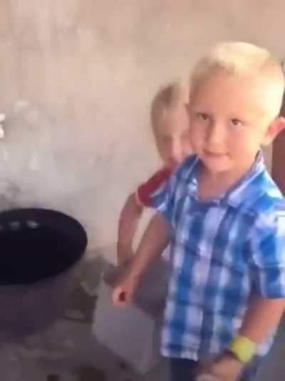 Как-как вы назвали лягуху??