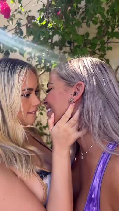 Two Blondes it's Perfection
