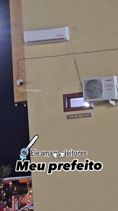 isso não é um prefeito, é um pai