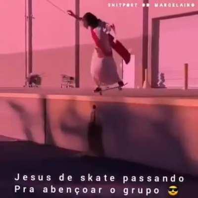 Deus abençoe todos, menos o adm por não me promover adm, amém😳