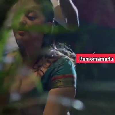 Ester Norahan Boobs Show First Time 😍😍😍 2