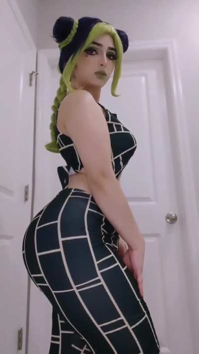 ill be posting her fat ass i got a folder full of her vids