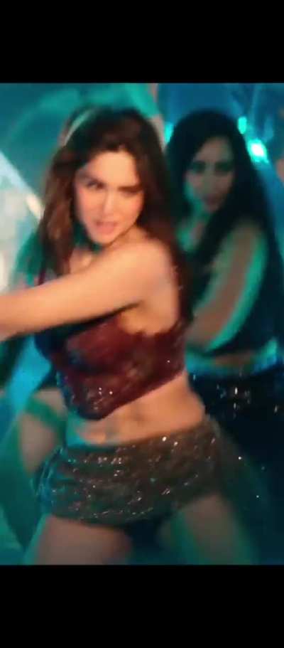 Taras - Sharvari Wagh