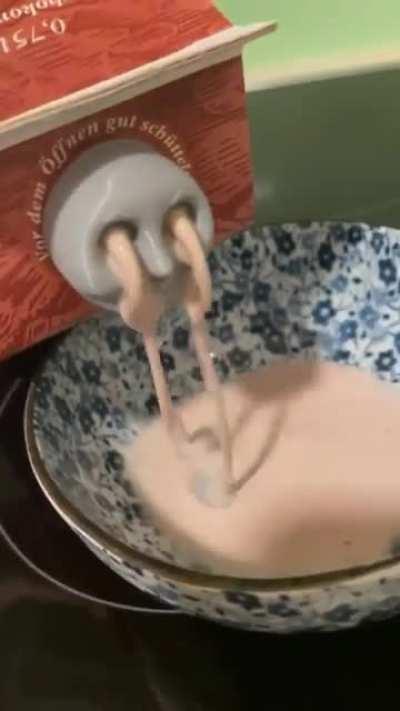 Blursed Thomas, credit: @maqaroon on Instagram.