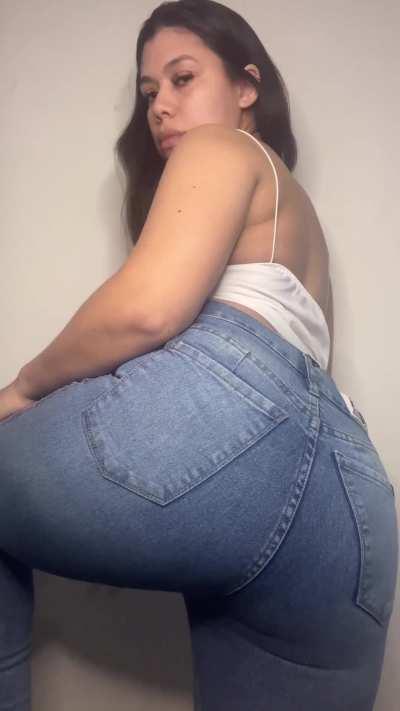 Come here and smell my jeans , Can you ? 
