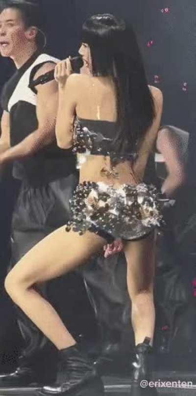 What are your fantasies about lisa ?