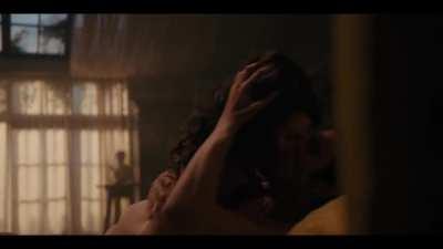 Emily Barber amazing nude body in Bridgerton S02E05 (released today!)