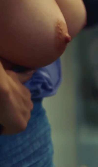 The most recognizable tits on TV (Sydney Sweeney)