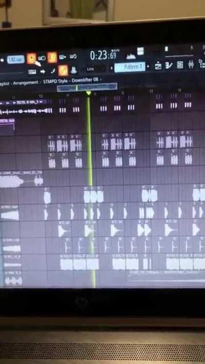 I sampled a Tectone clip