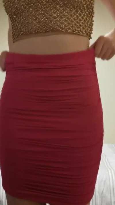 Don't be afraid to show off your body! Small boobs are gorgeous too! 😀💕