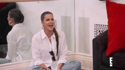 Addison teaching Kim how to do tik tok dances lmao