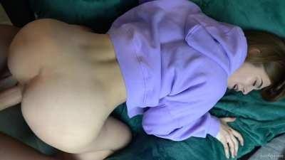 Hot girl in hoodie fucked hard in doggy style