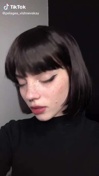 Polina Vishnevskaya (@pelagea.vishnevskay)