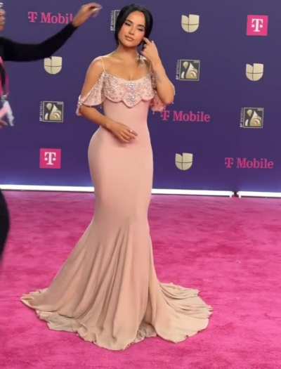 Red Carpet 🍑 at Premio Lo Nuestro (HQ)