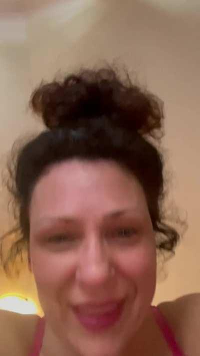 Can’t you tell they need attention!?