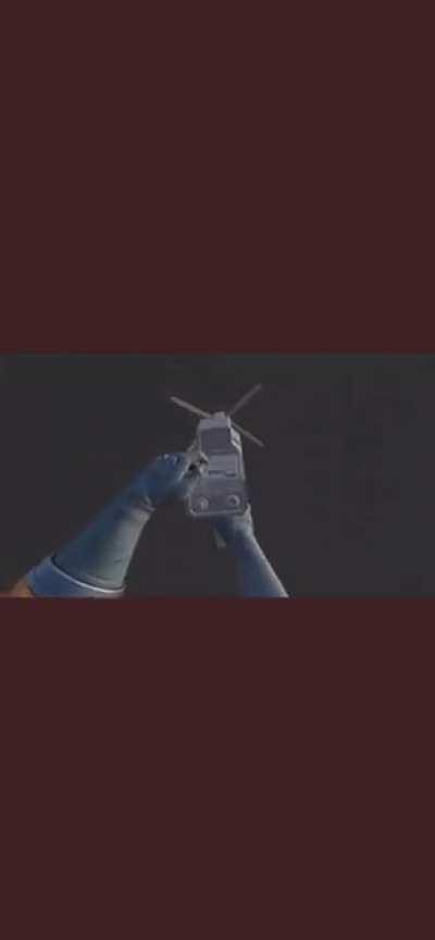 Wattson Heirloom has the name “Nessie Gadget” in files. Likely a Taser + AI Nessie on screen @Shrugtal