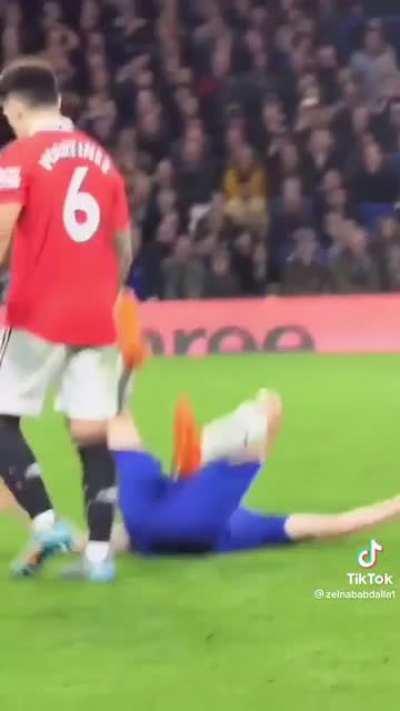 Antony and Martinez bullying Jorginho