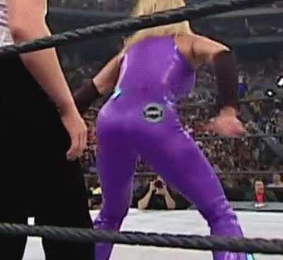 Trish stratus 😈😈