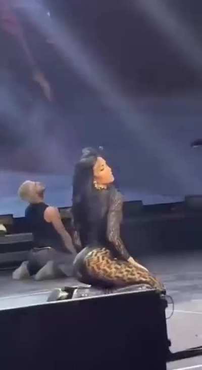 Aitana 🍑🔥👀🖤