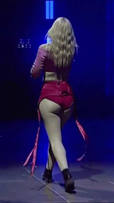 Lorde (Ella Marija Lani Yelich-O'Connor)