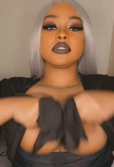 Big Titty Goth Blasian GF, anyone? OC