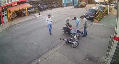 Some good ole street justice for purse snatcher