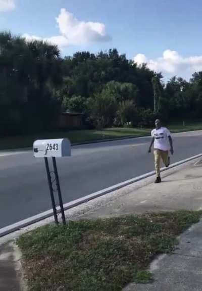 WCGW if I jump over this mailbox