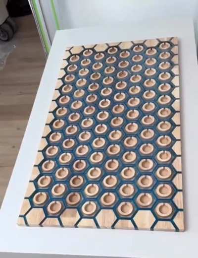 This Table Makes Me Feel Good Inside