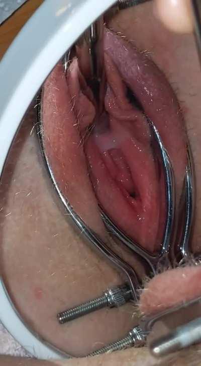 Stretching My Pisshole