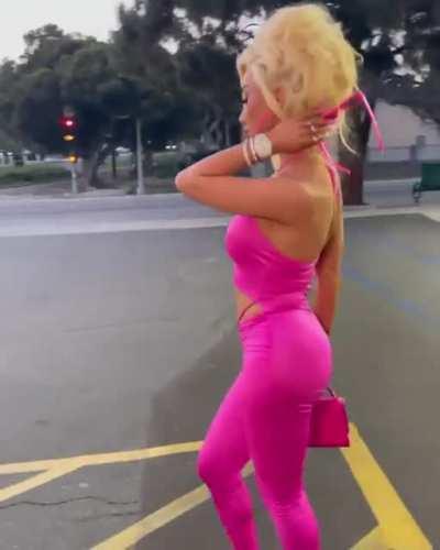 Nips through shirt and juicy ass