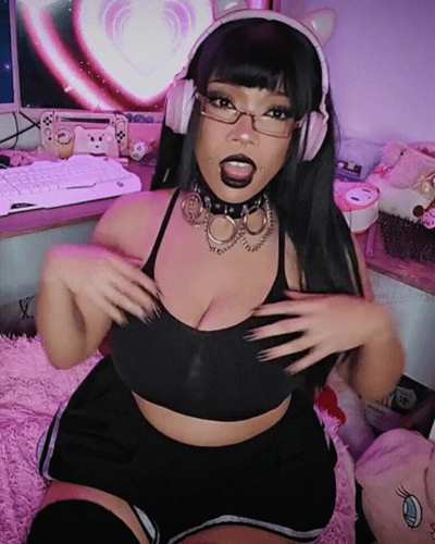 Pain makes me wet :3