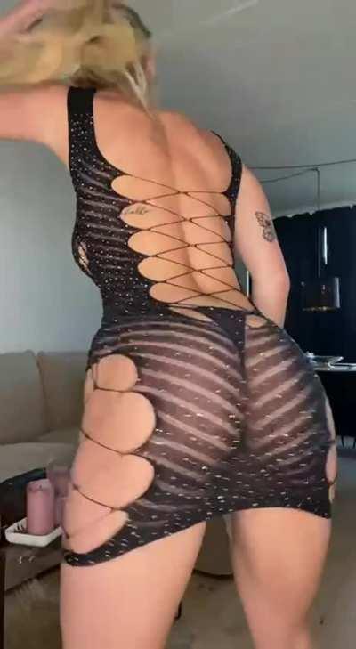 React if I can send you nudes