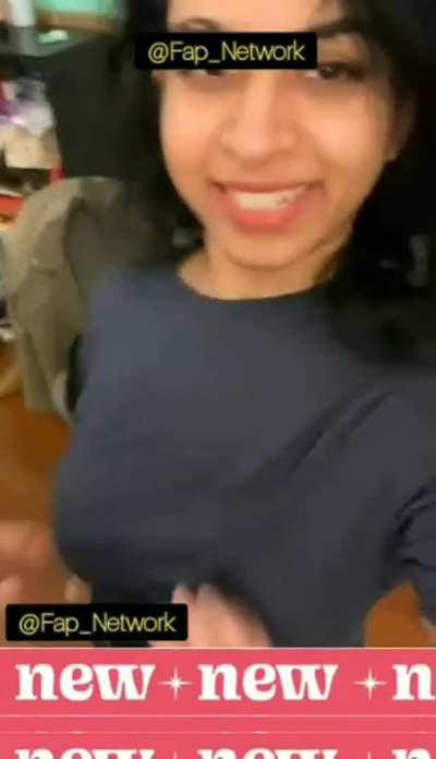 🥵Most Requested Snapchat Beauty💕 Exclusive 9 Video's Getting her A$$ Slapped ,Taking C*mShot on Face ,Riding ,D!ldo in her Pssy & Shouting