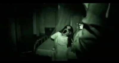 Anyone knows the particular song? its a cool beat (from 4chan)