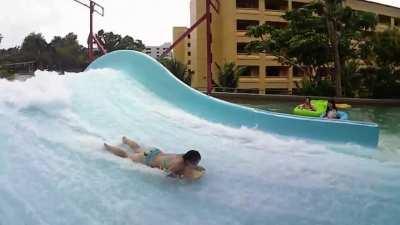 Utami Hayashishita & Momo Watanabe soles and toes