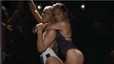 Iggy Azalea & Jennifer Lopez 