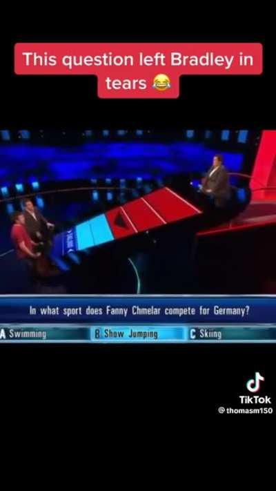 Bradley Walsh Loses It To Question On 