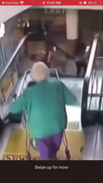 Yo Who Granny!?!?! 😟💀