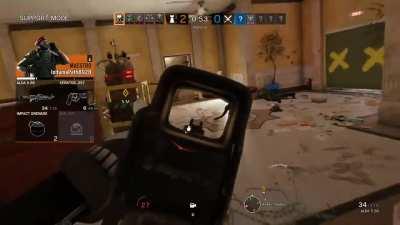 Ladies and gentlemen, I present to you the worst gun fight you have ever seen in a Siege match.