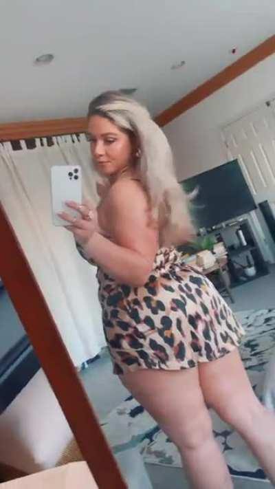 Better version of the recent gif!! Stunning!!