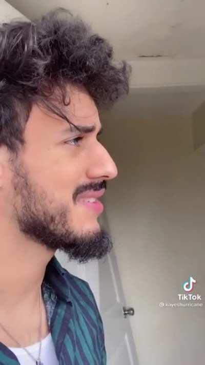 OMG. I am dying!!! When you're trying to come out to someone and they are just... :facepalm: I legit laughed for 10 minutes straight, no pun intended!