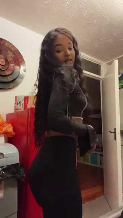 I miss when she was thicker 😞