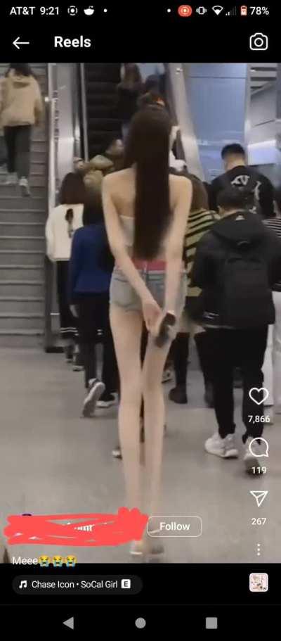 Girlie why is the floor literally jumping under you and and everyone else's limbs get stretched like that??