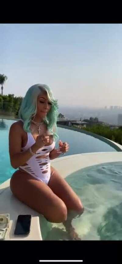 🧜🏽‍♀️💙😍